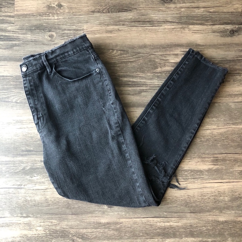 NWOT BDG high waisted jeans!
